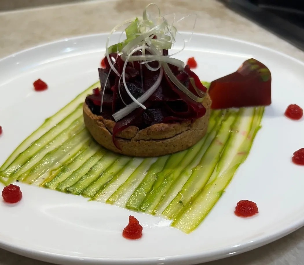 Image alt description