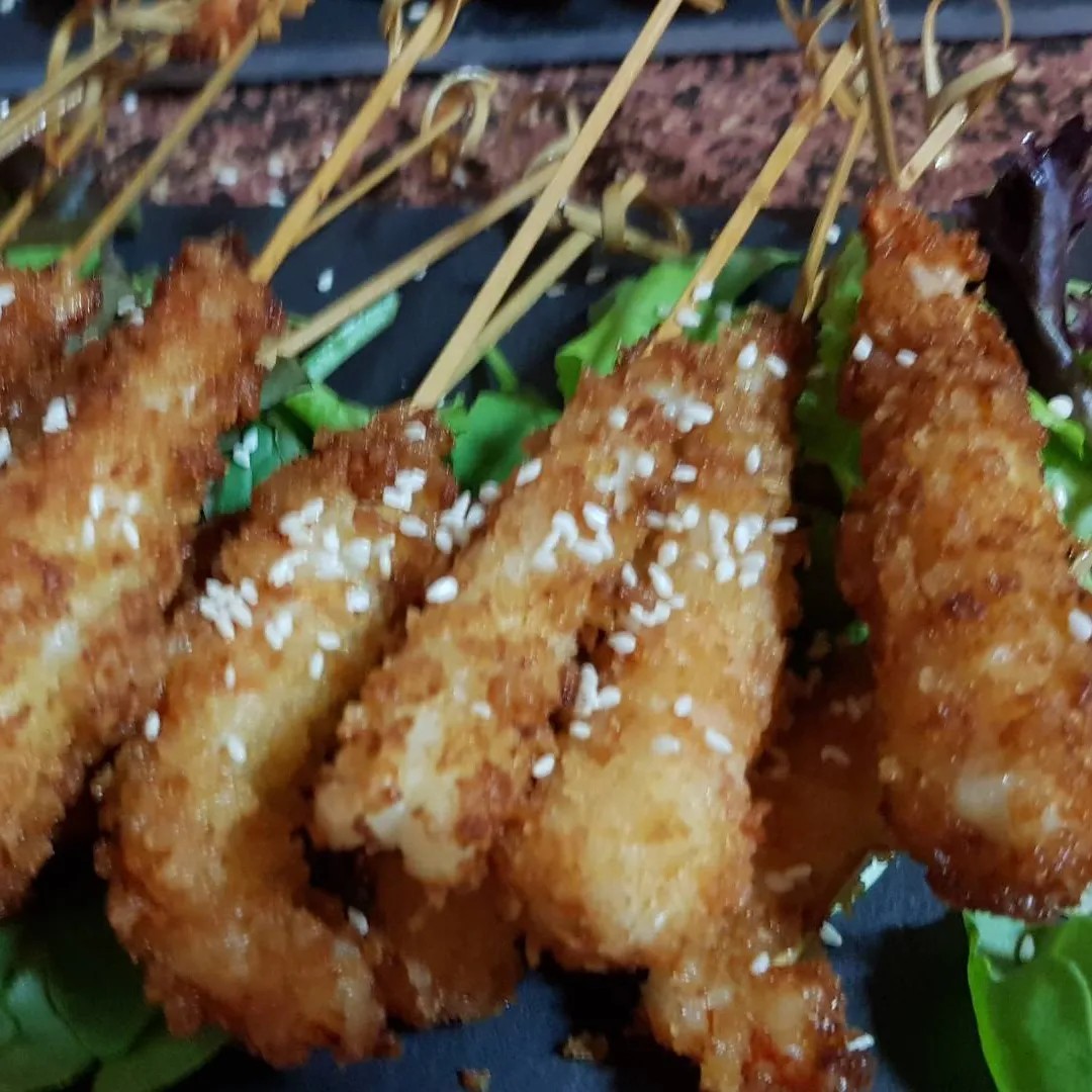 Image alt description