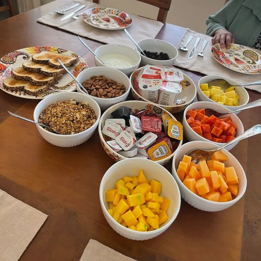 Image alt description