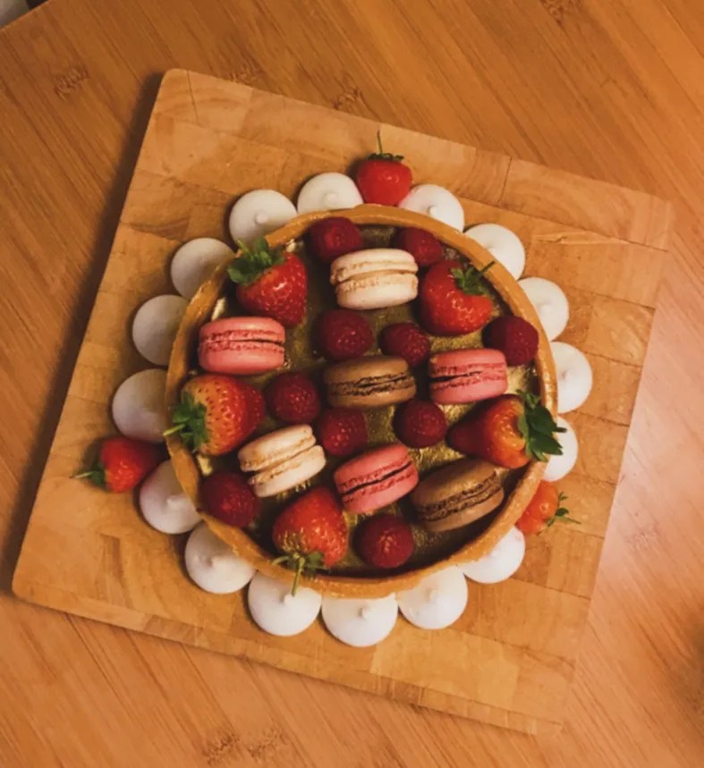 Image alt description