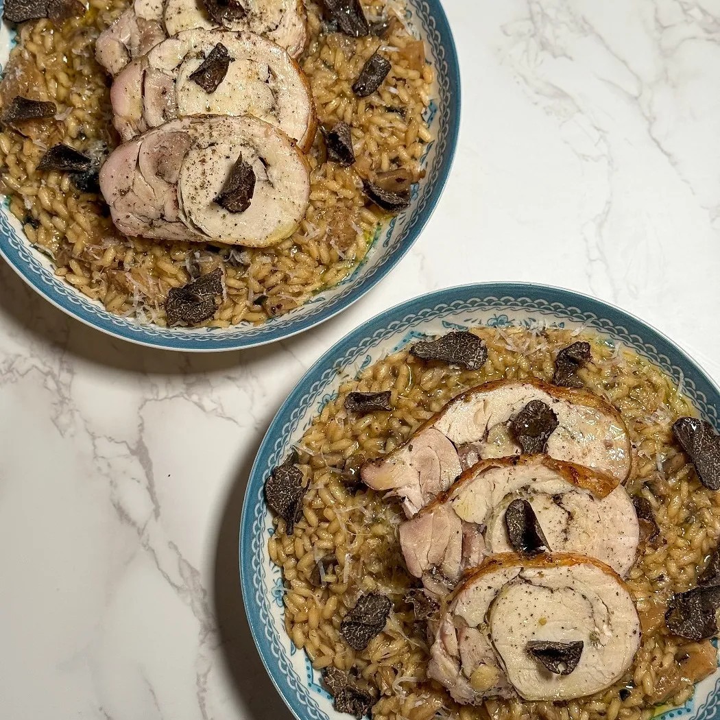 Image alt description