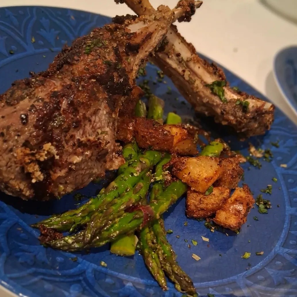 Image alt description