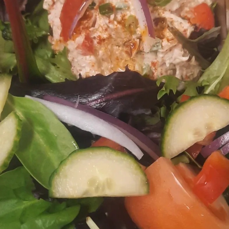 Image alt description