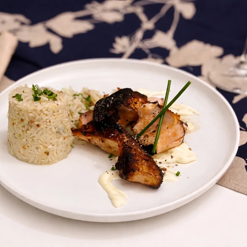 Image alt description