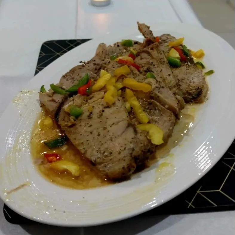 Image alt description