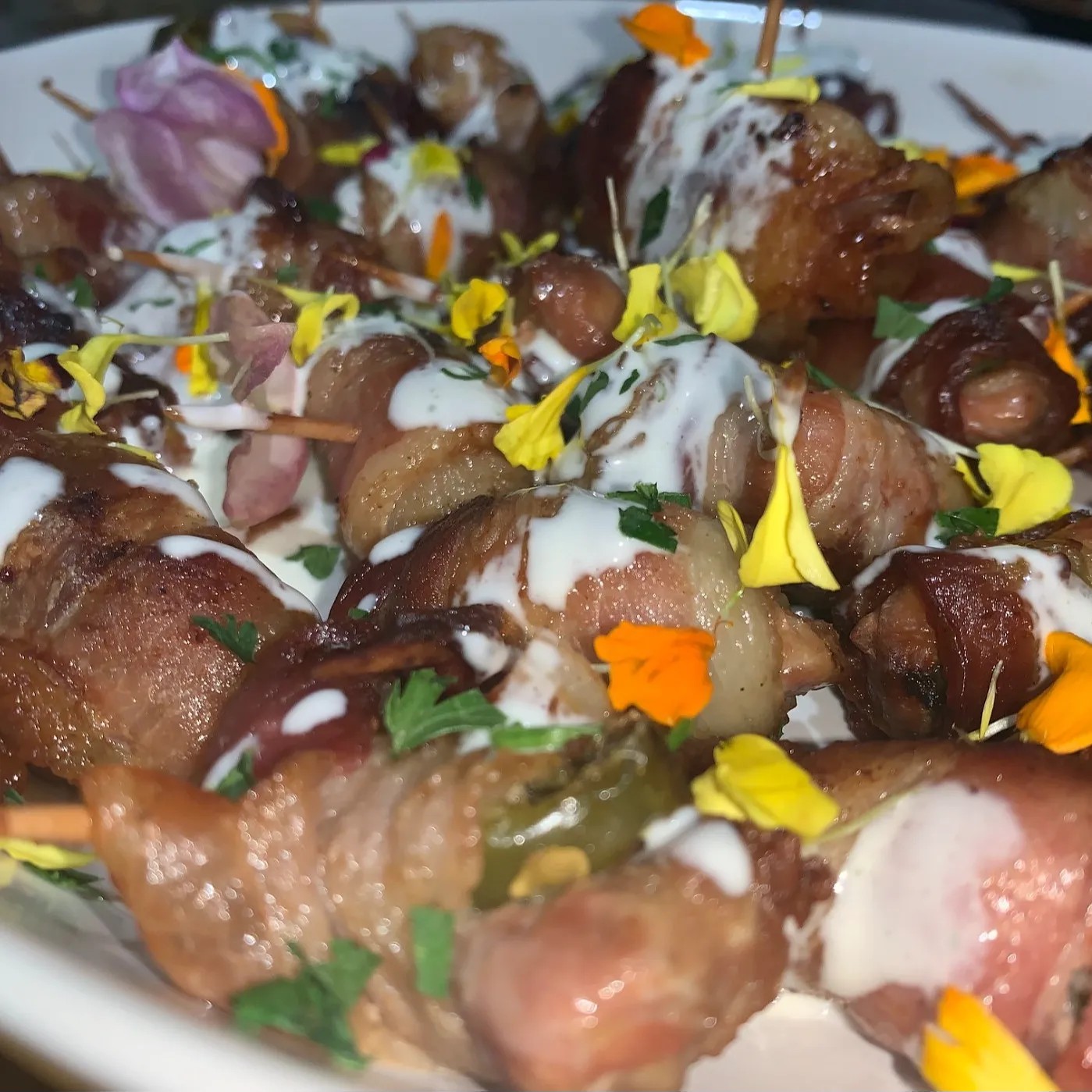 Image alt description