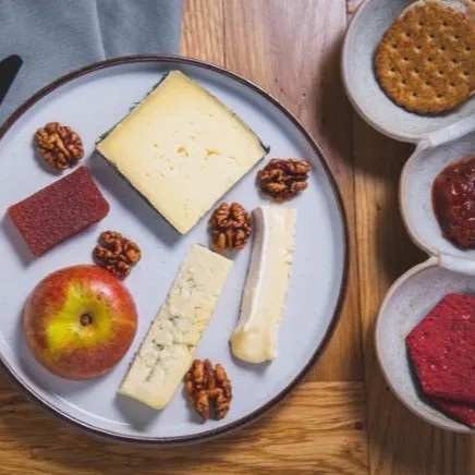 Image alt description