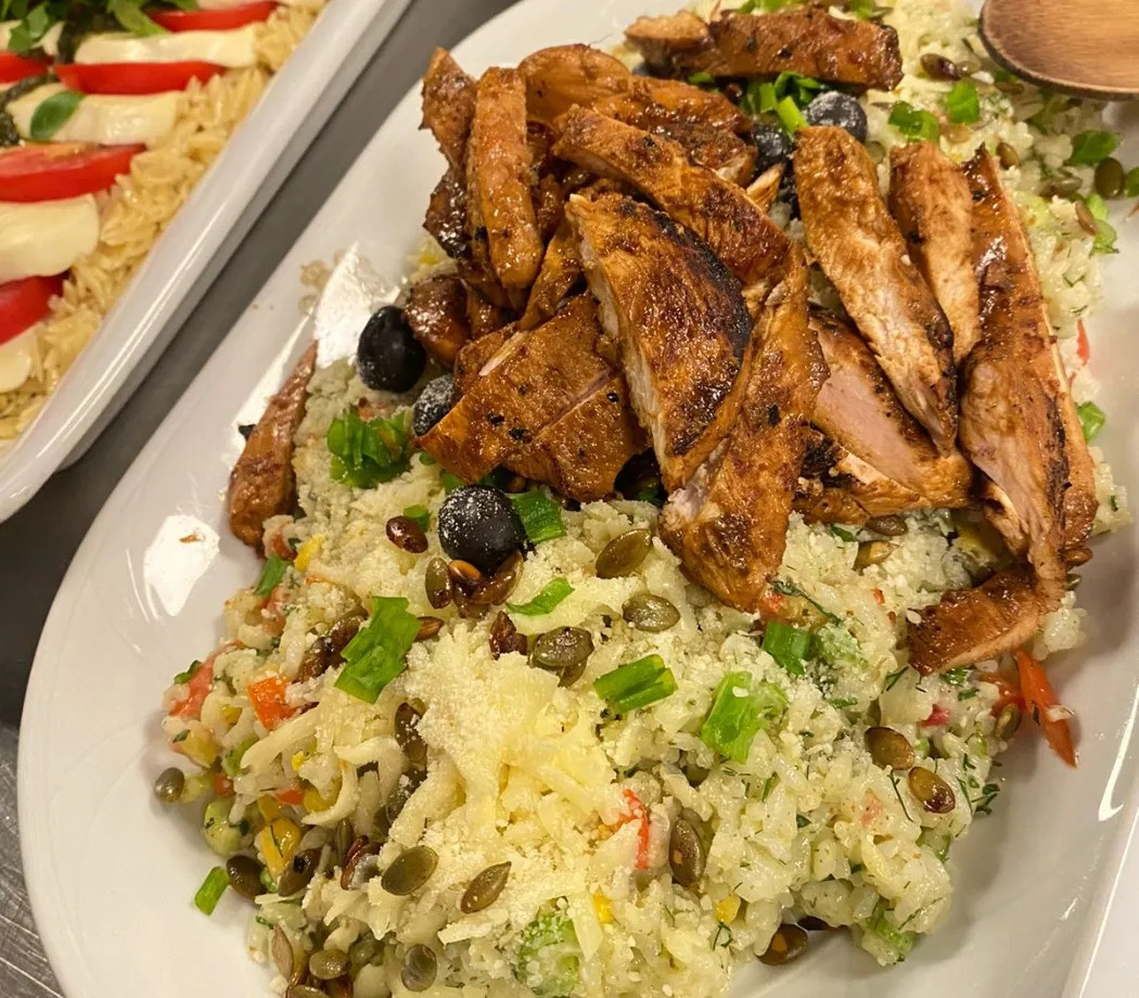 Image alt description