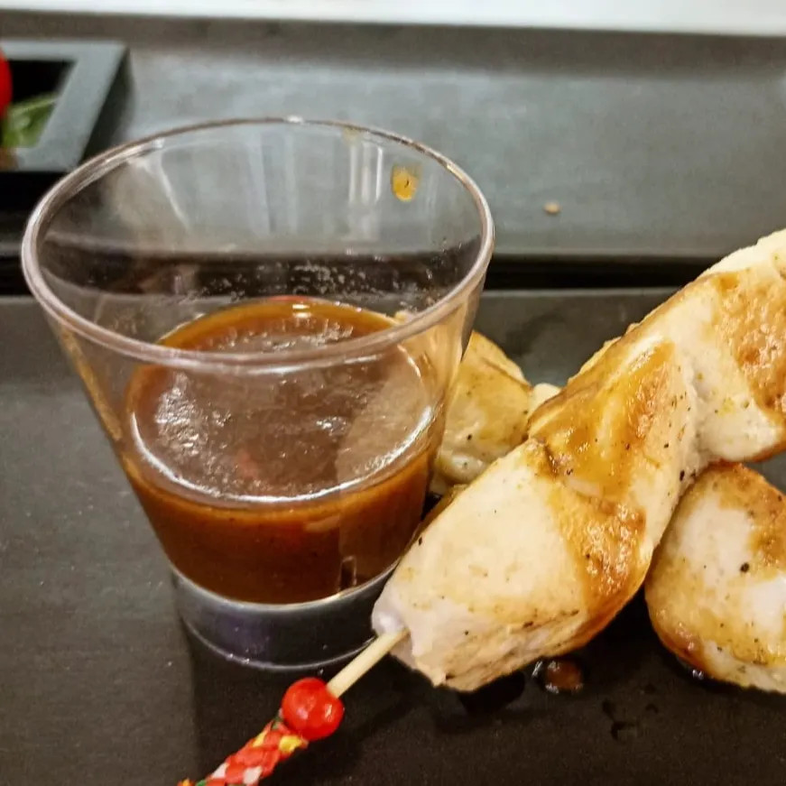 Image alt description