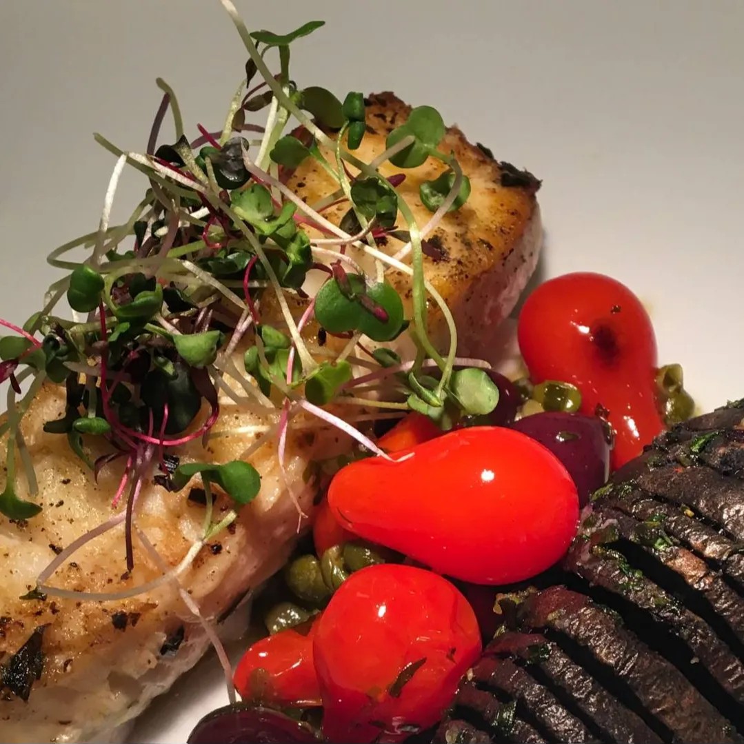 Image alt description