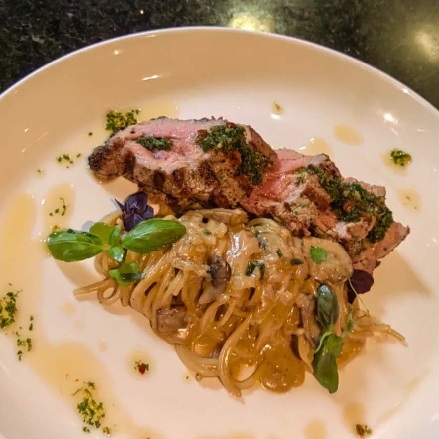 Image alt description