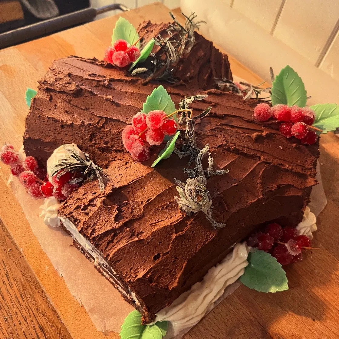 Image alt description