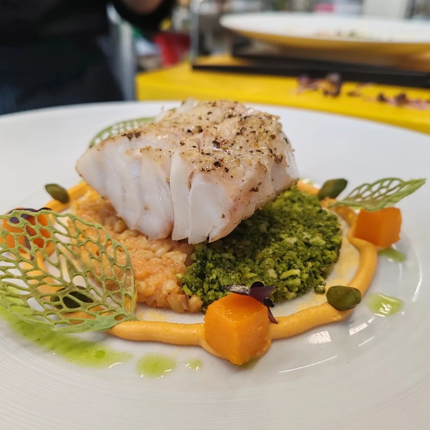 Image alt description