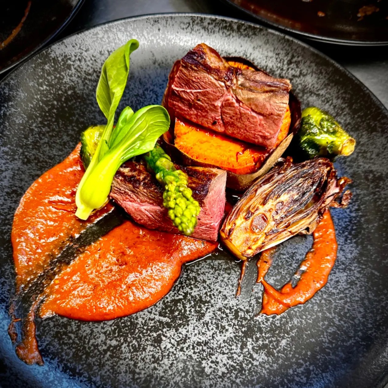 Image alt description