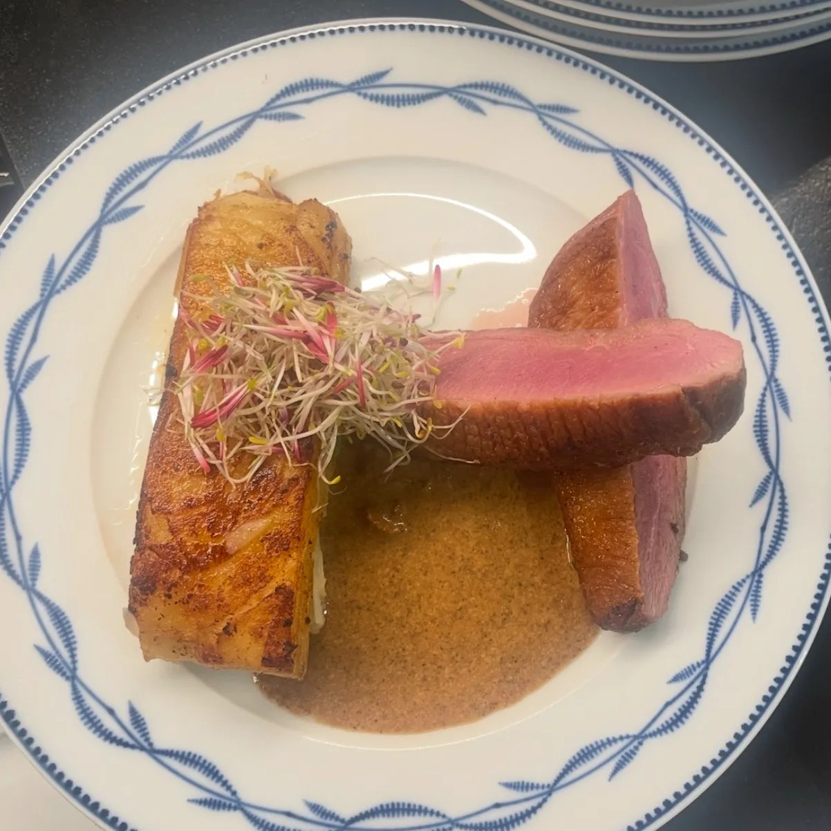 Image alt description