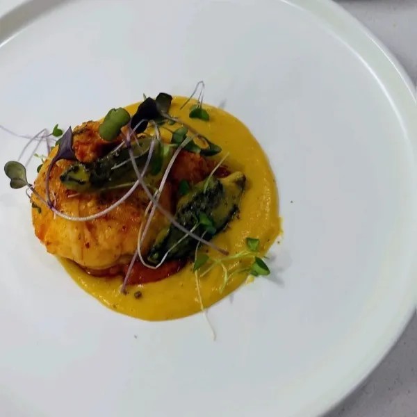 Image alt description