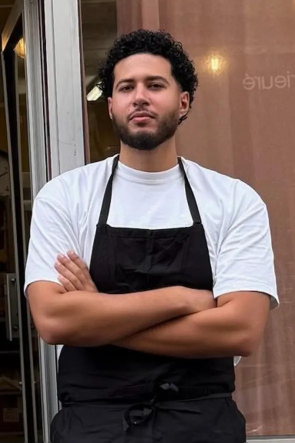 Image alt description