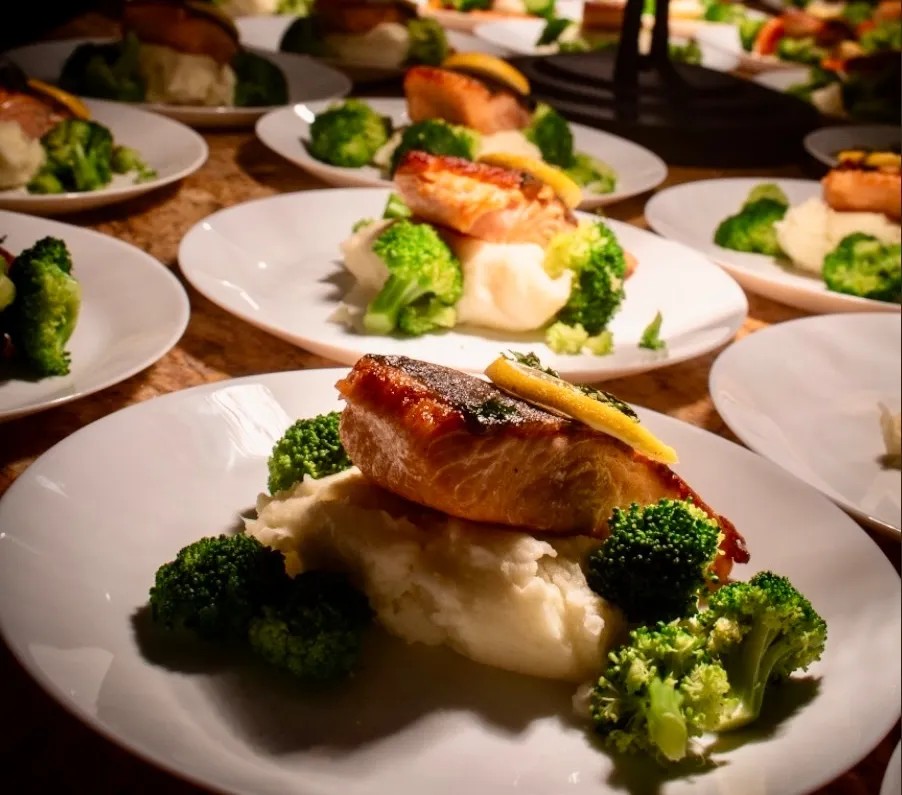 Image alt description