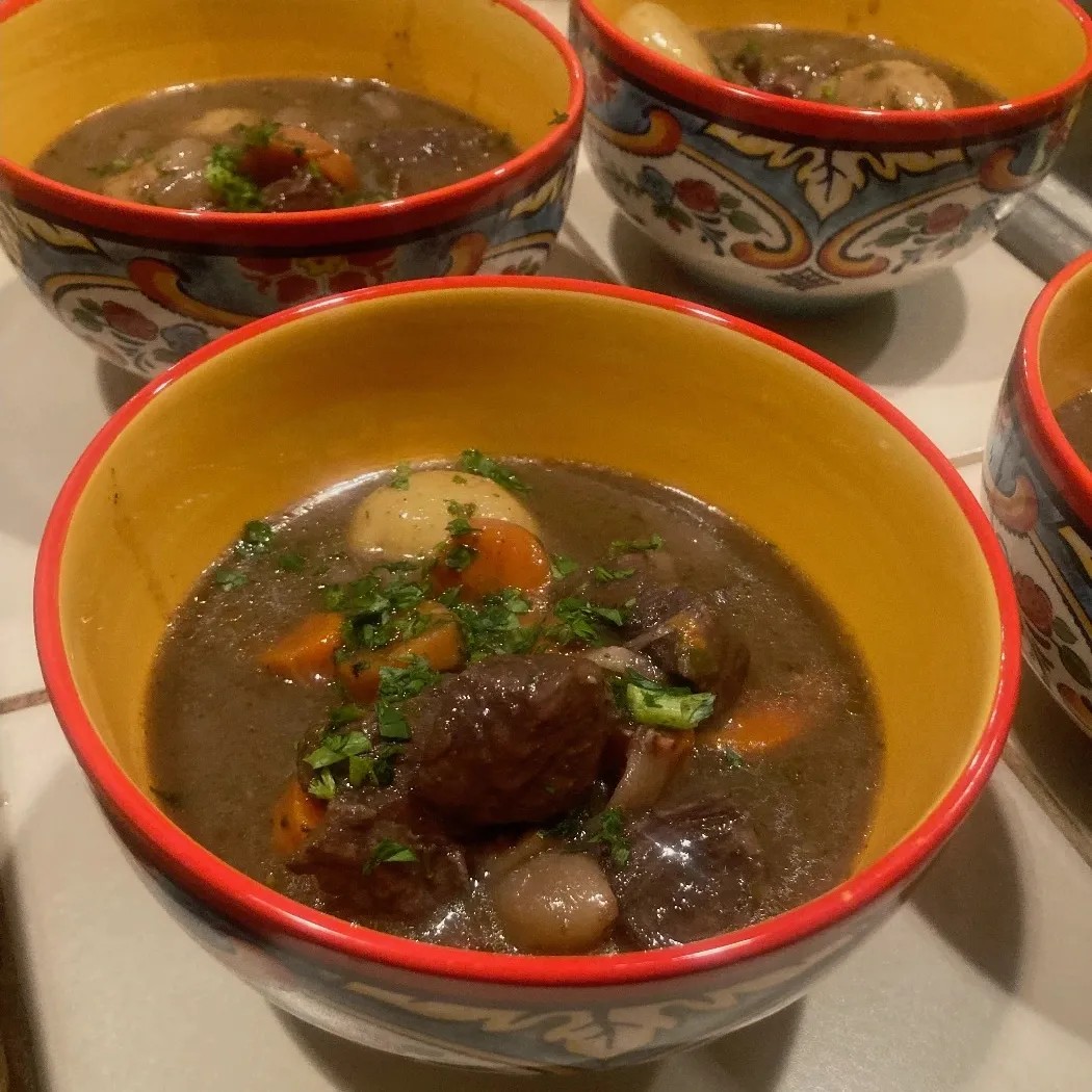 Image alt description