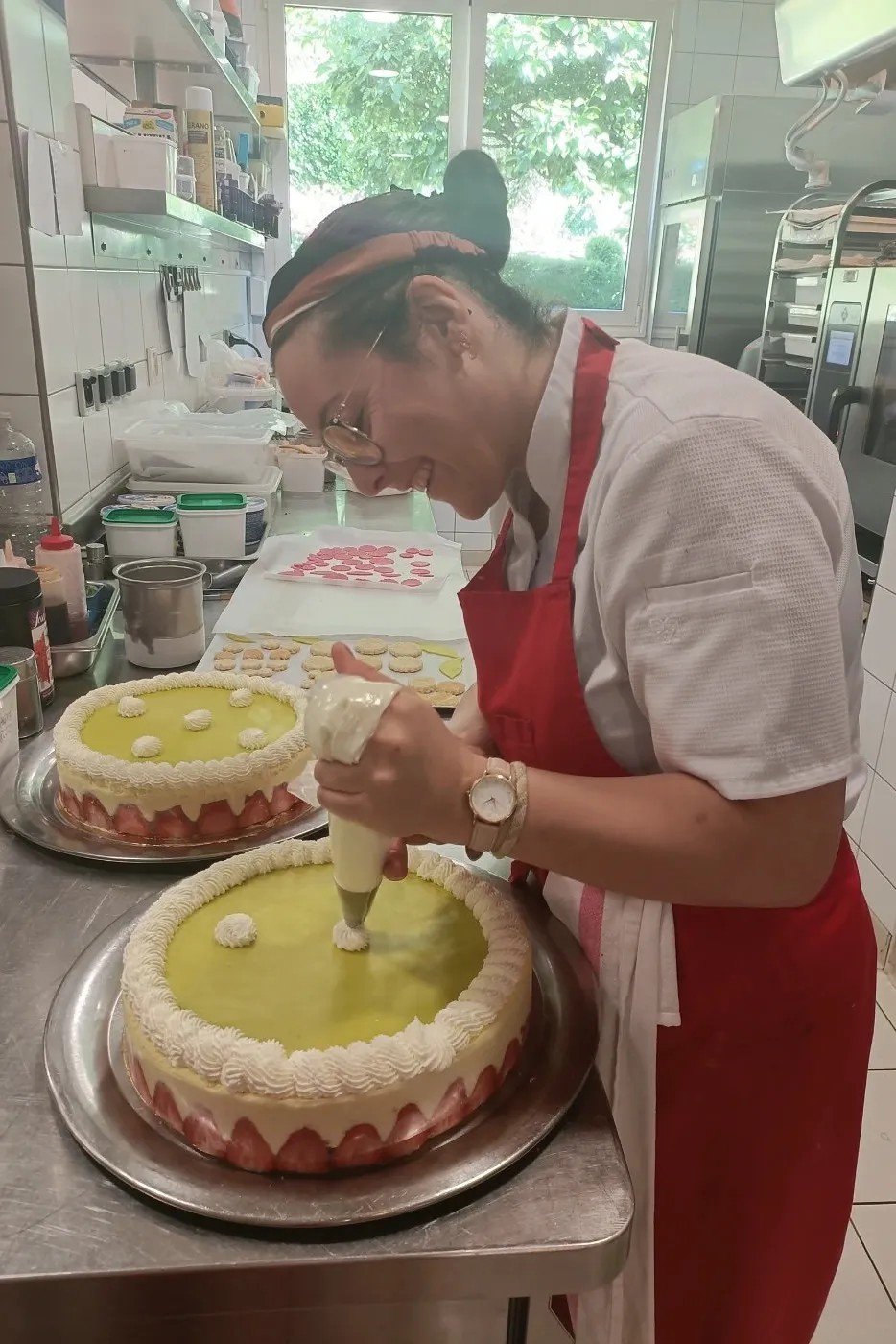 Image alt description