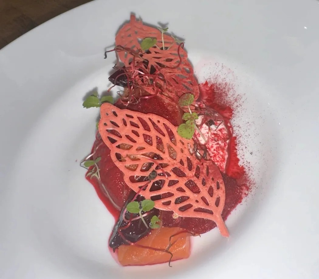 Image alt description