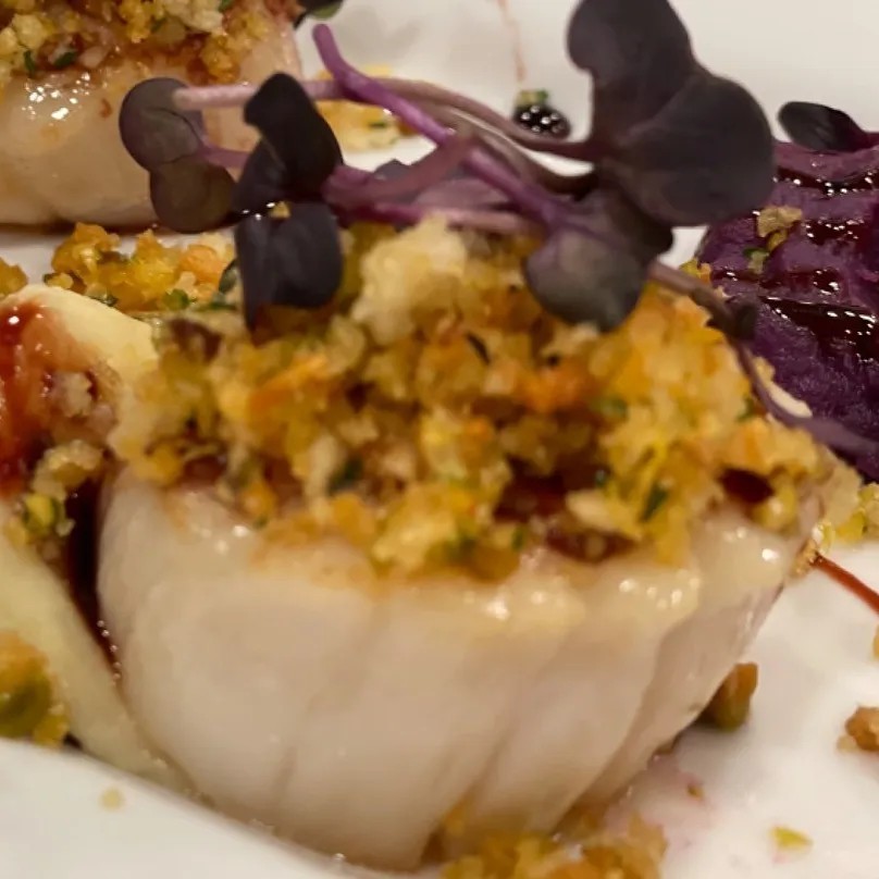 Image alt description