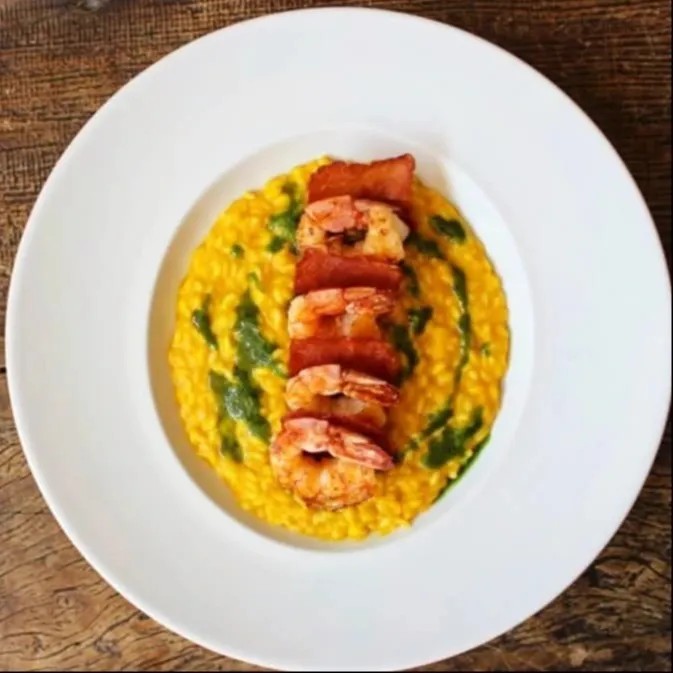 Image alt description