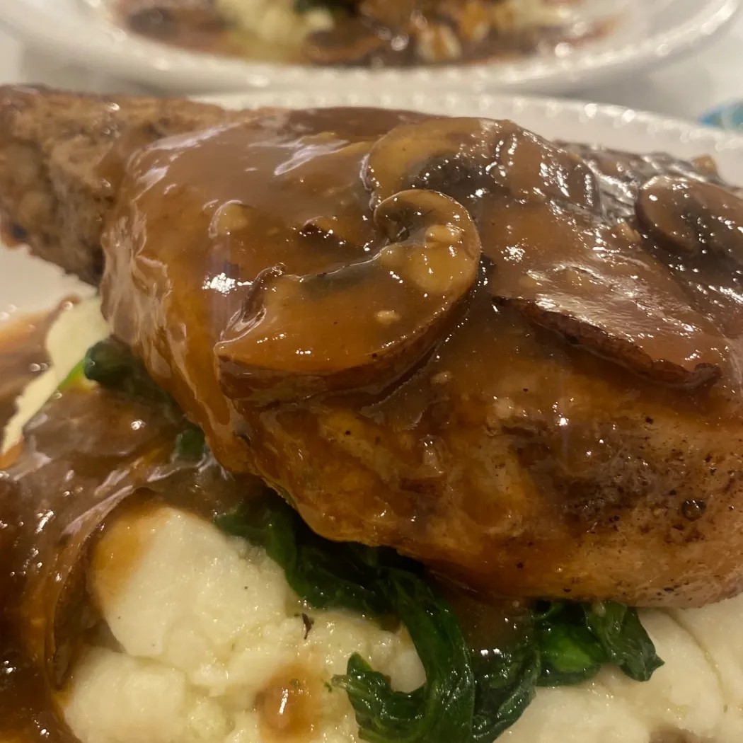 Image alt description