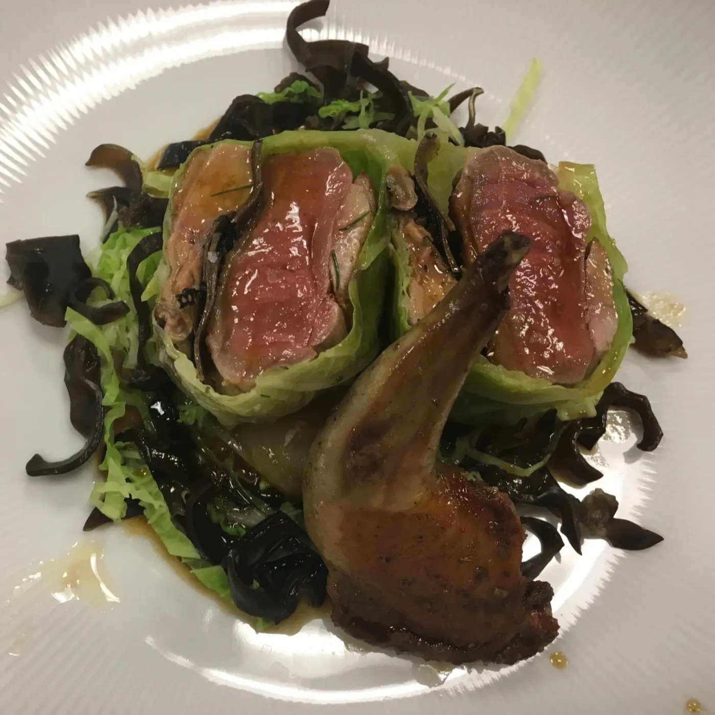 Image alt description