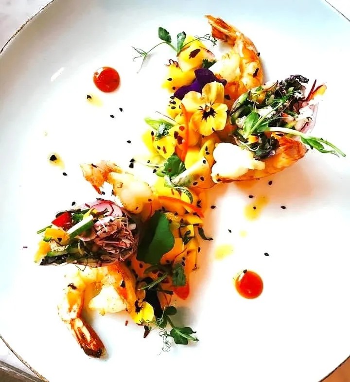 Image alt description