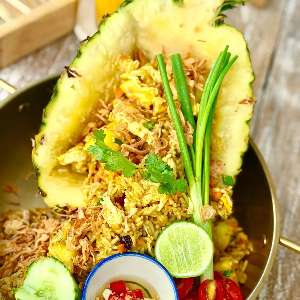 Image alt description