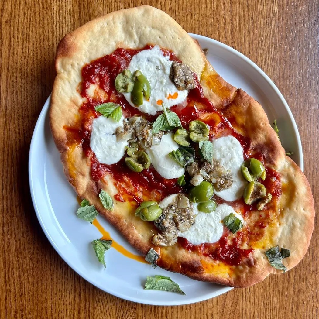 Image alt description