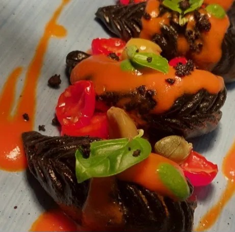 Image alt description