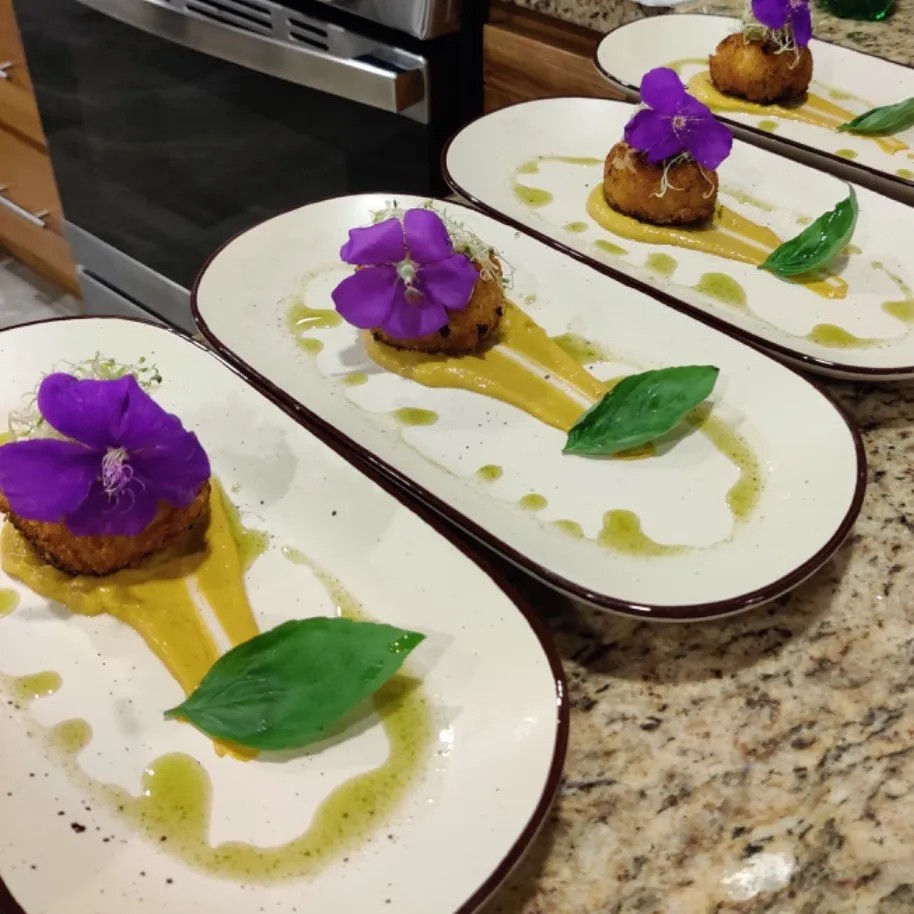 Image alt description