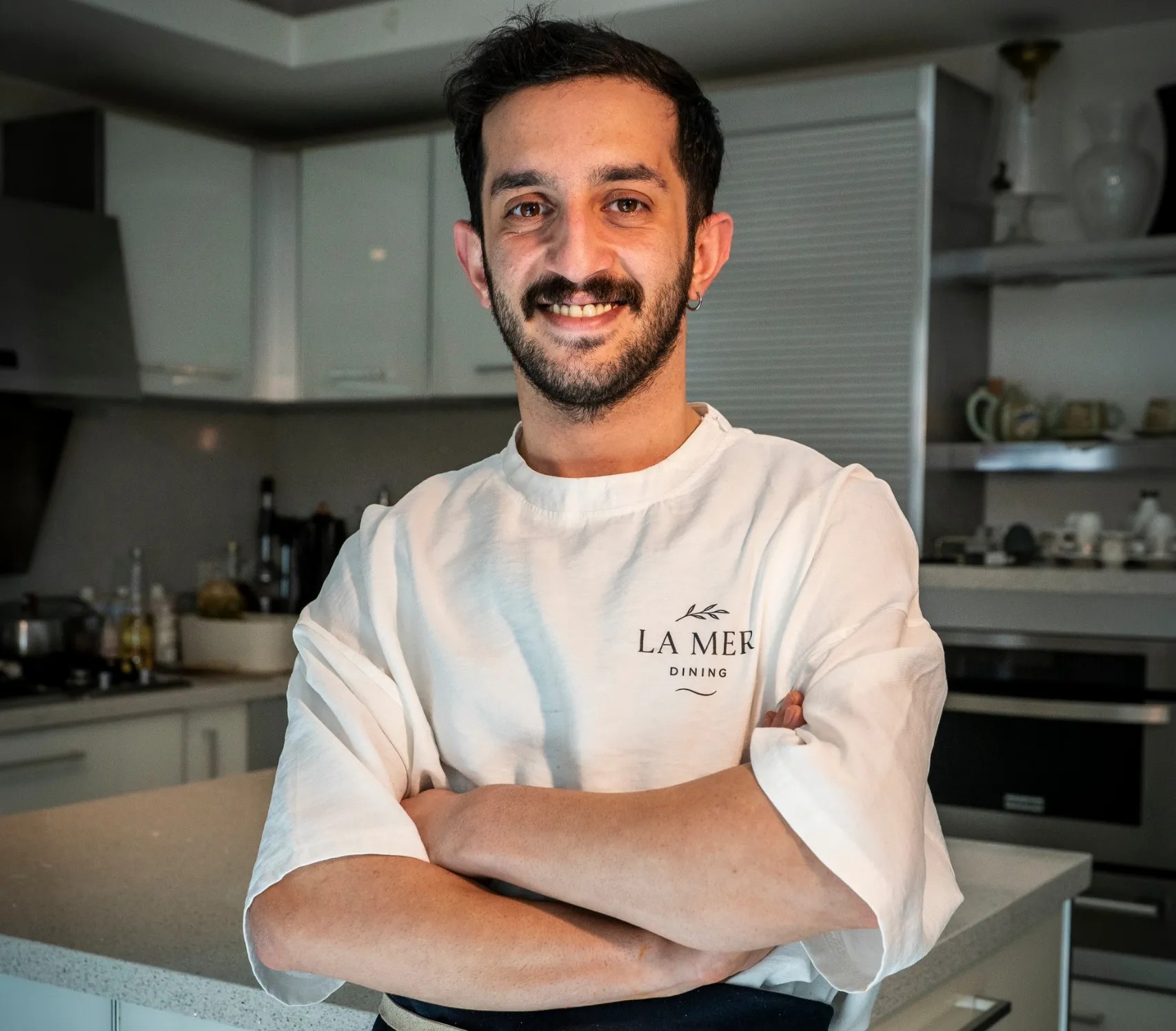 Image alt description