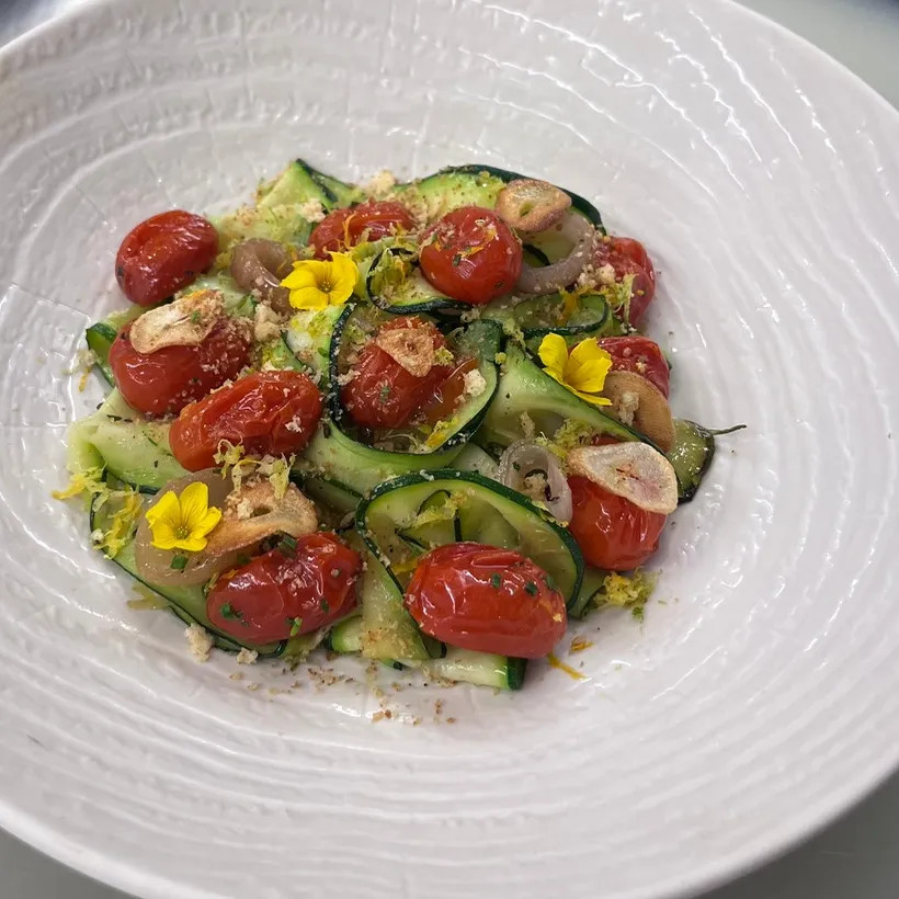 Image alt description