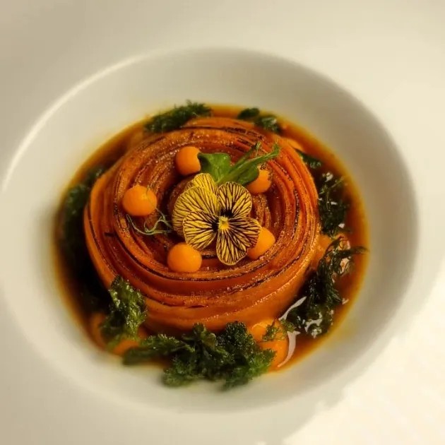 Image alt description