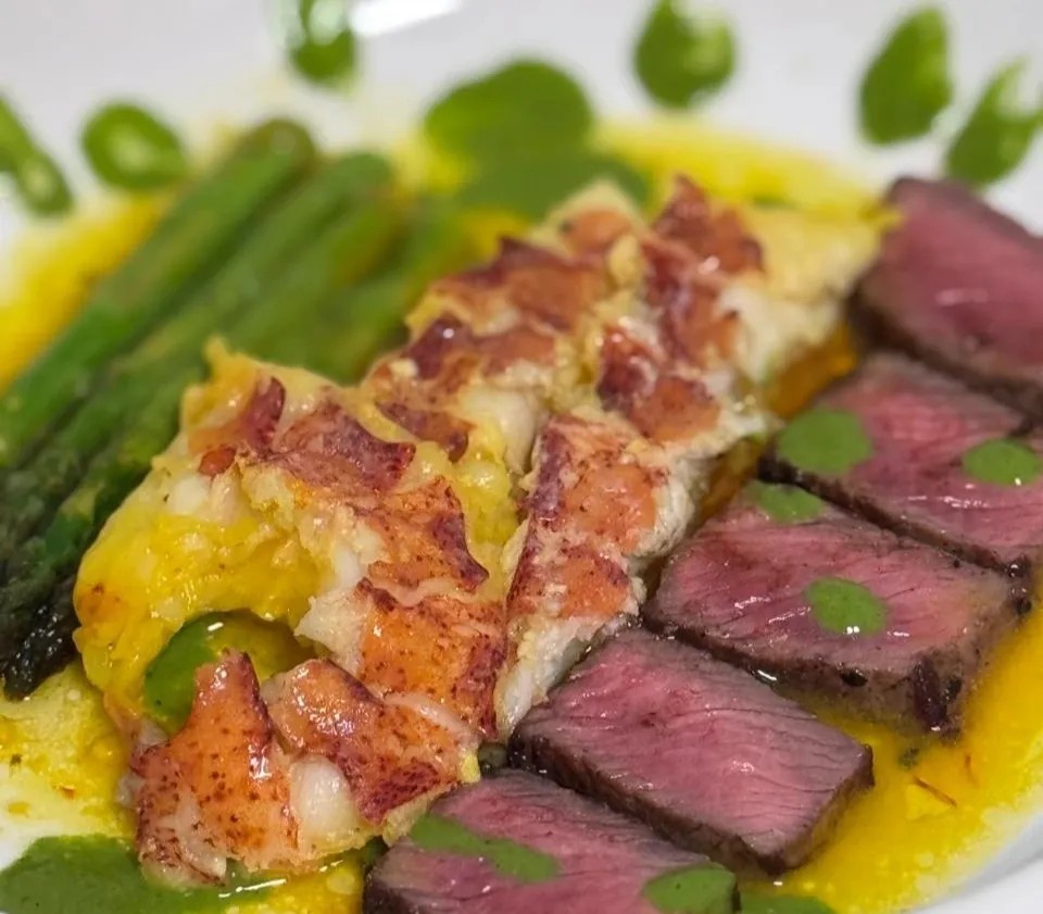 Image alt description