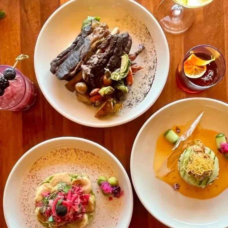 Image alt description