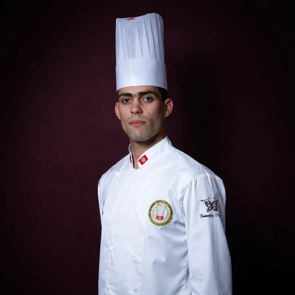 Image alt description