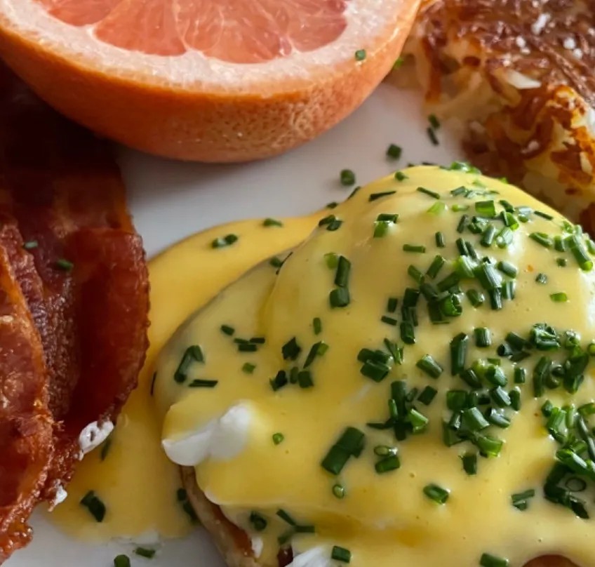 Image alt description