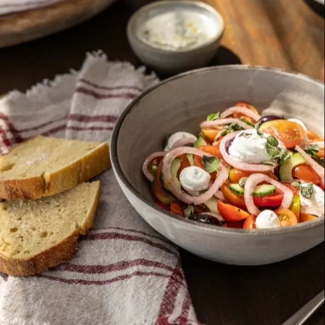 Image alt description