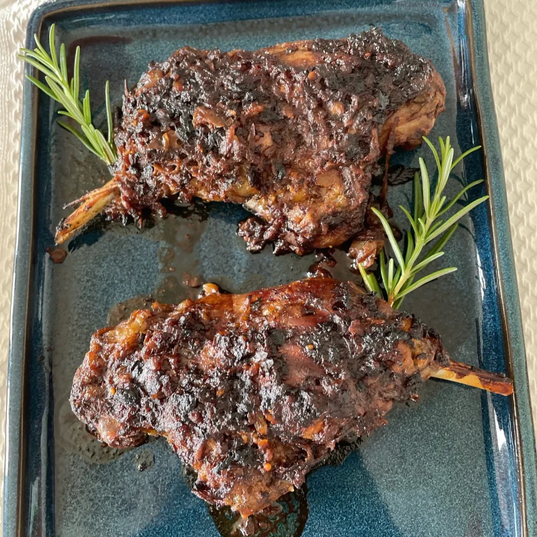 Image alt description