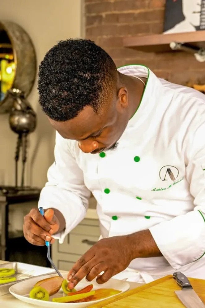 Image alt description