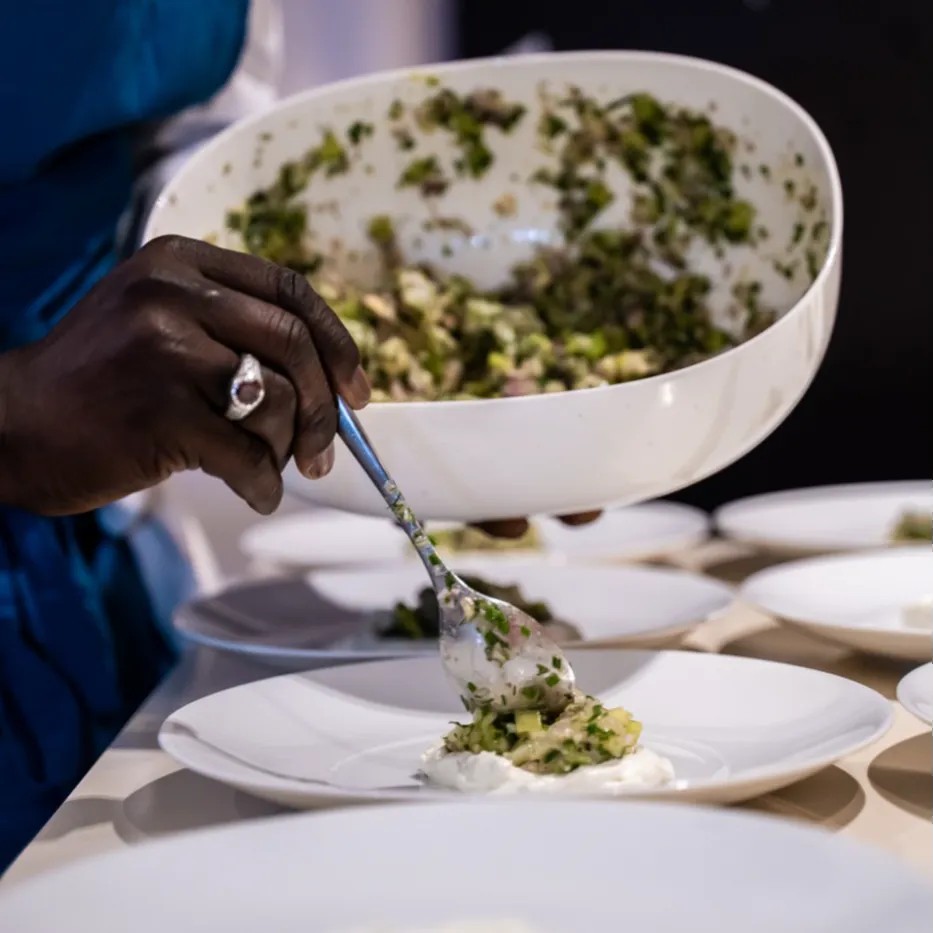 Image alt description