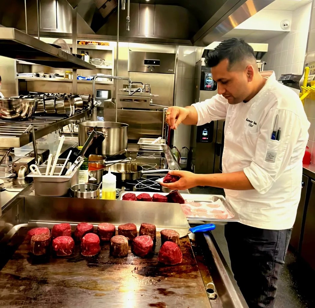 Image alt description