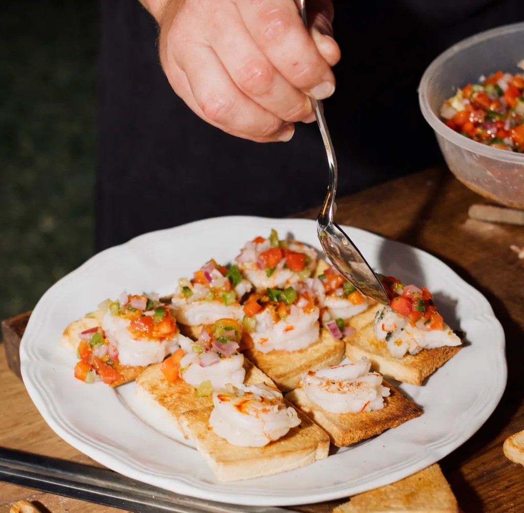 Image alt description