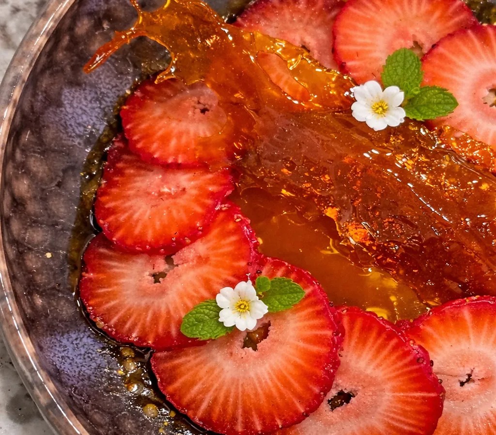 Image alt description