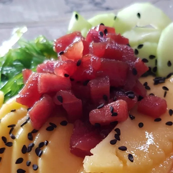 Image alt description