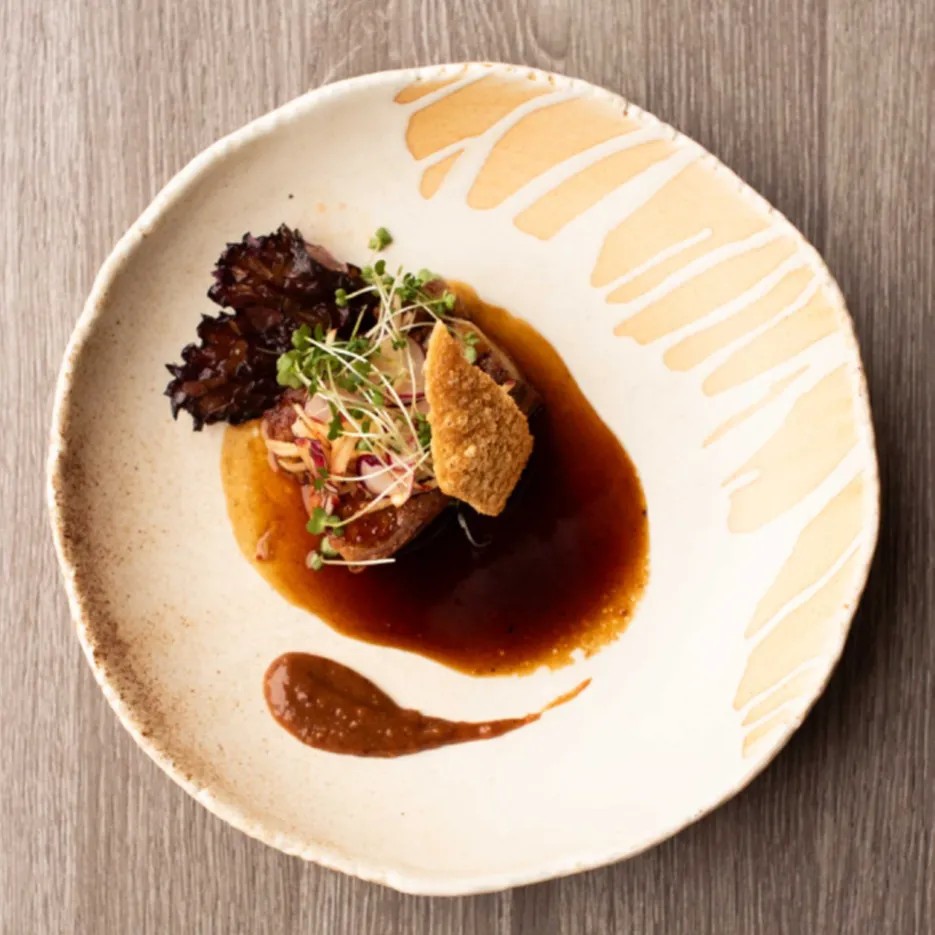 Image alt description